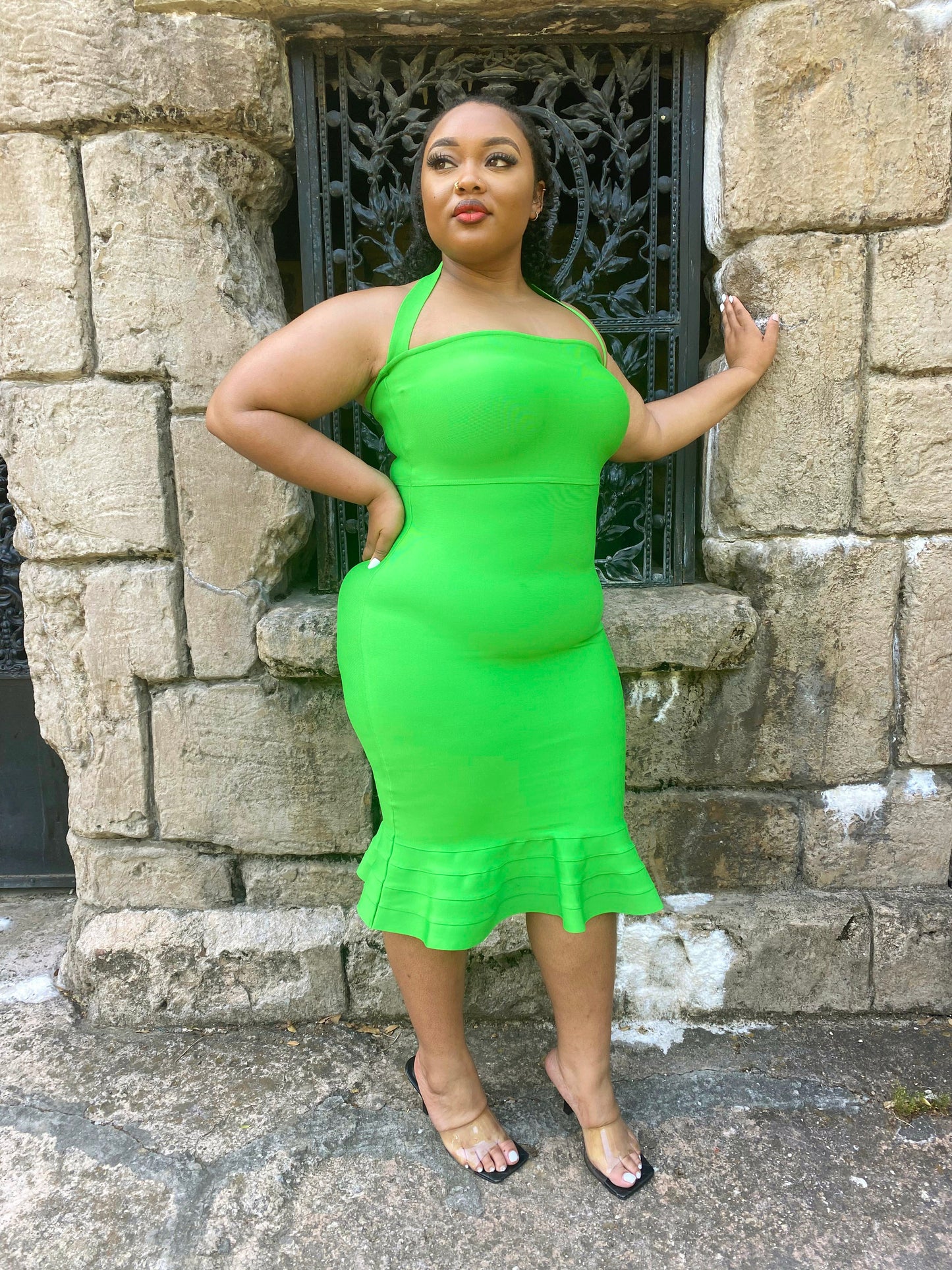 Grace" snatched bandage dress ( Green)